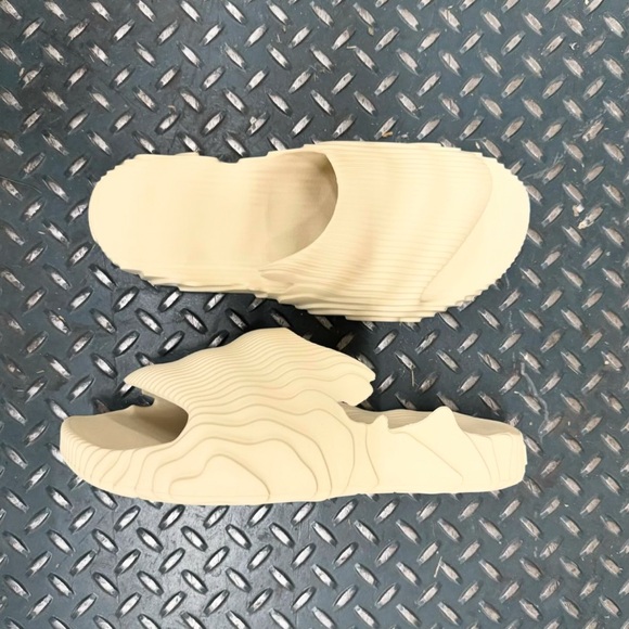 Auracles Nami Slide • 2024 • Multiple Options - Picture 8 of 17